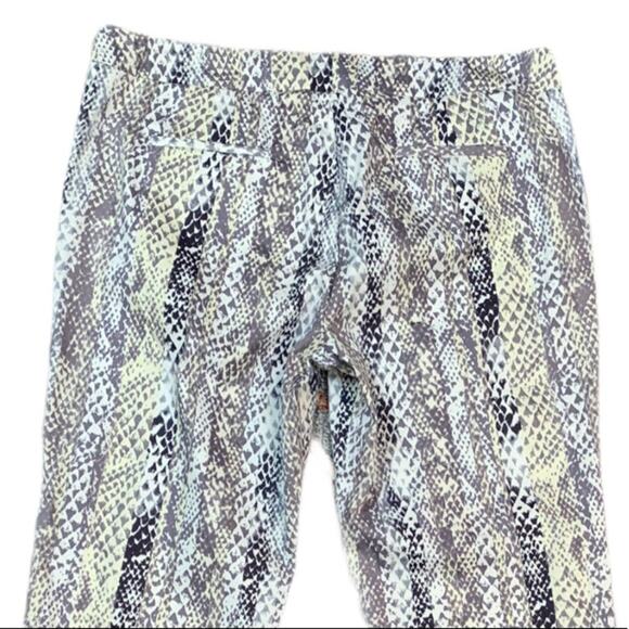 Sandro Women's Pants 27" Slim Leg Ankle Cream Gray Snake Print Size 14 - Picture 8 of 9